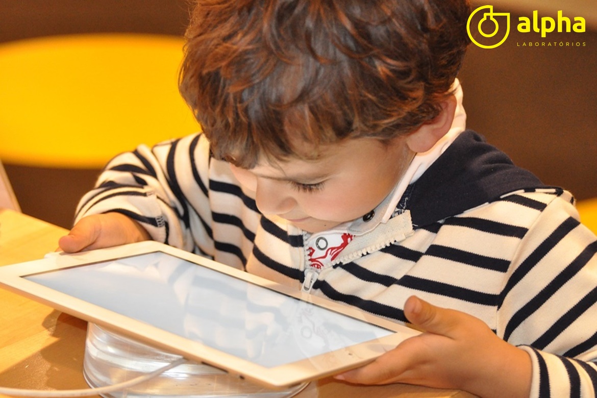 02 ALPHA SEMANA 03 01 Crianas e inteligncia coletiva influncia da internet imagem site
